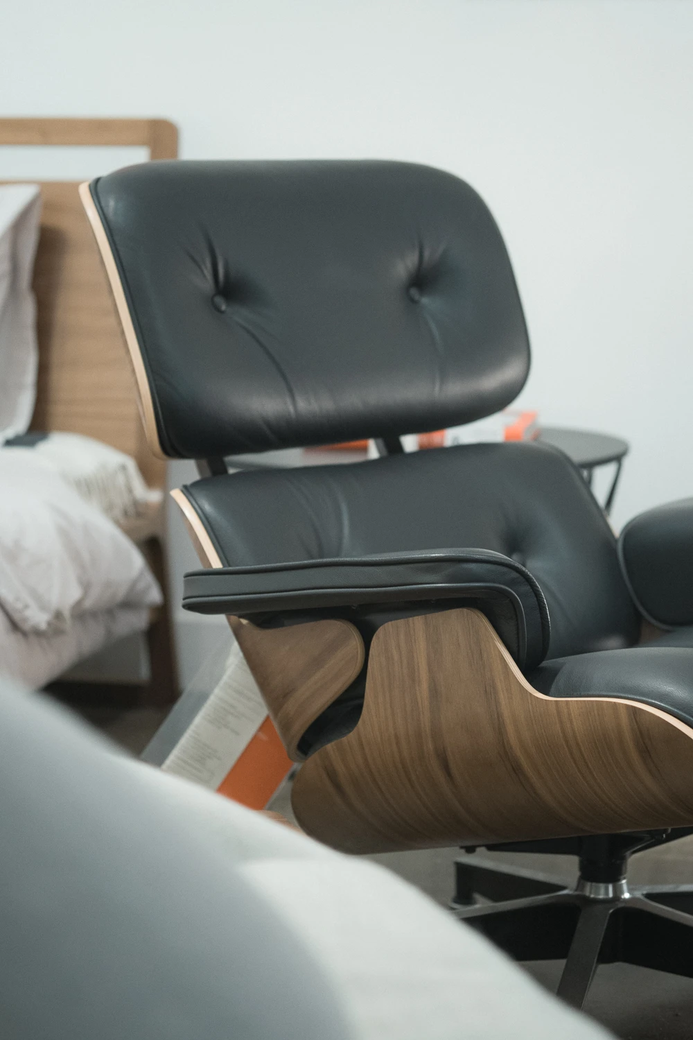 The Eames Lounge Chair — A 20th Century Icon — minimalgoods